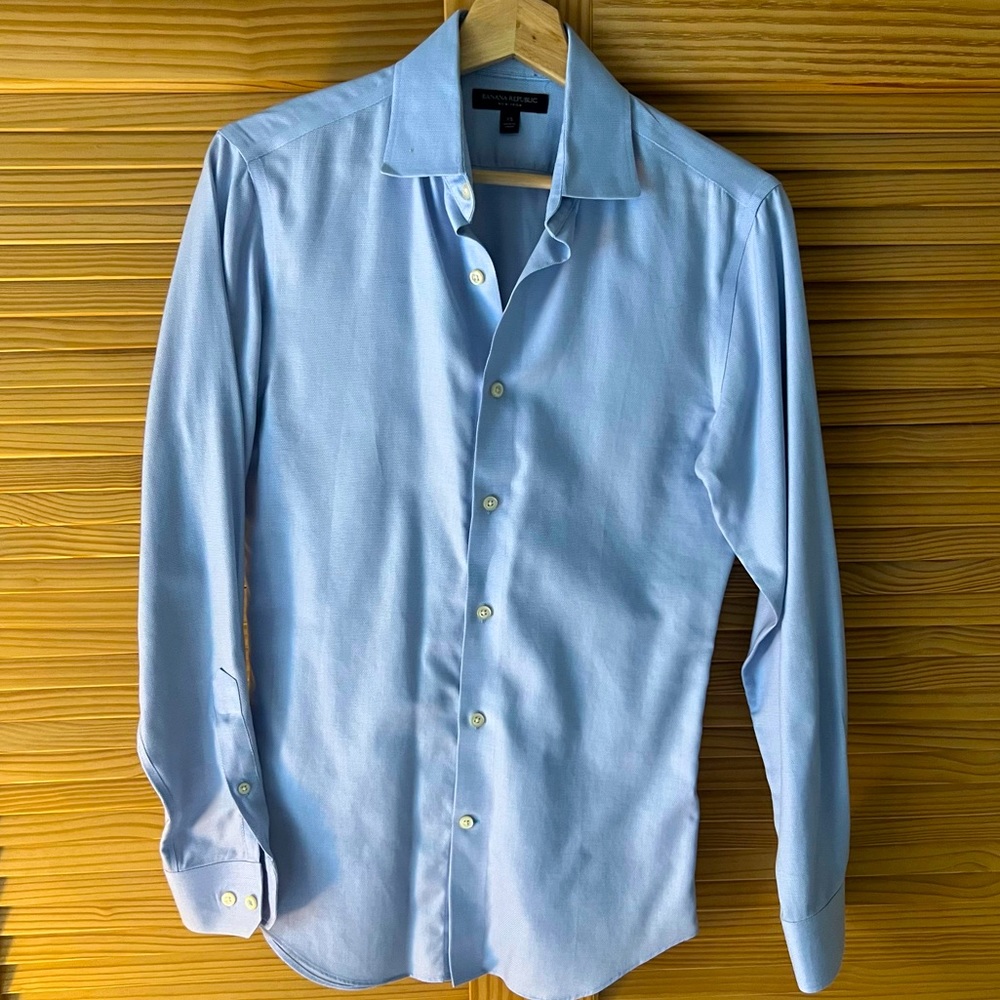 NWOT Banana Republic Button Down Shirt